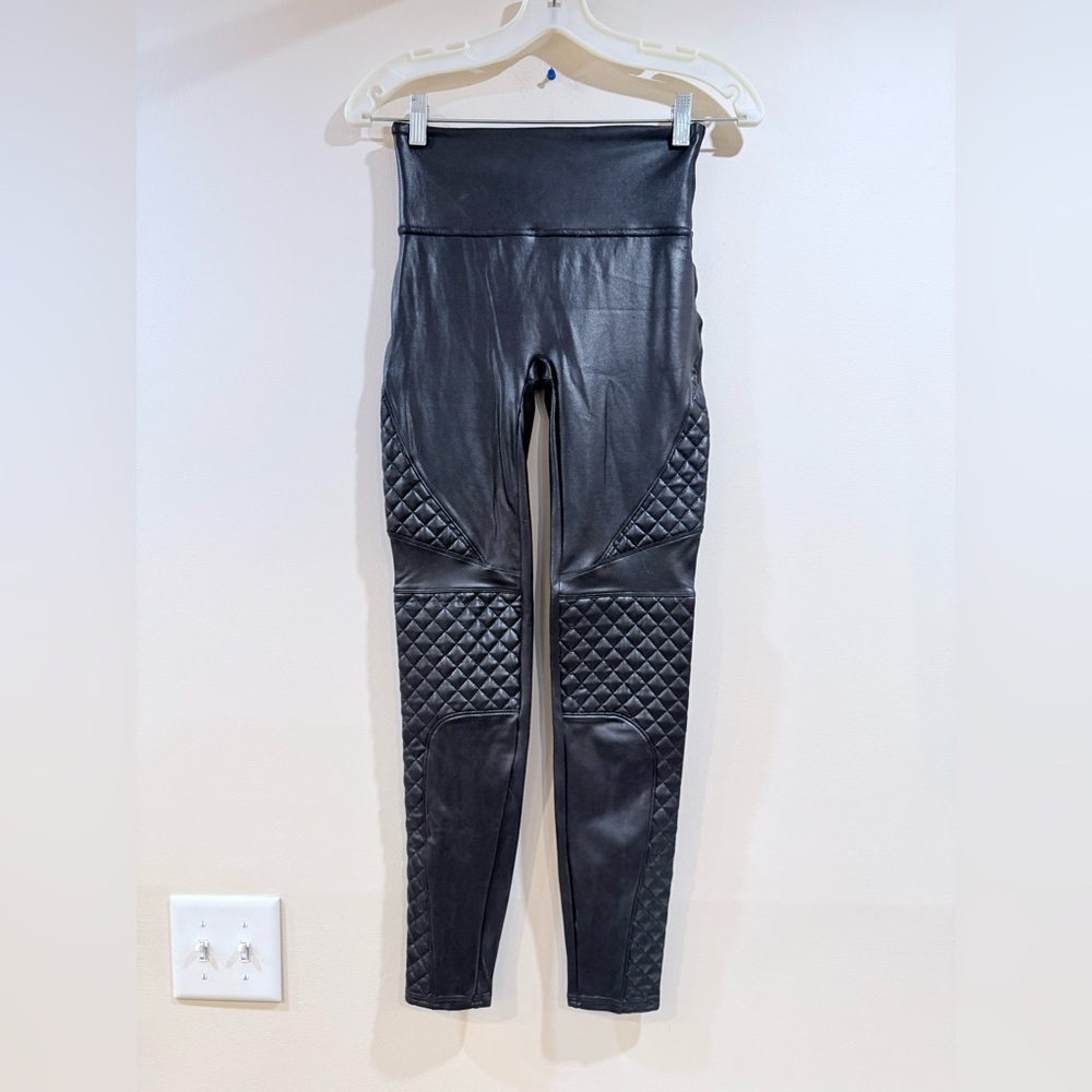 🔥SPANX Black High-Waist Faux Leather Leggings with Quilted Panels Size S NWOT 🔥